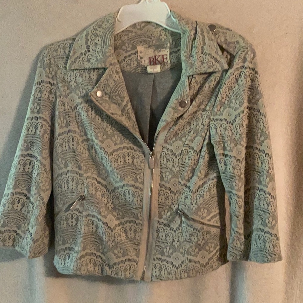 Dressy mid-cut jacket